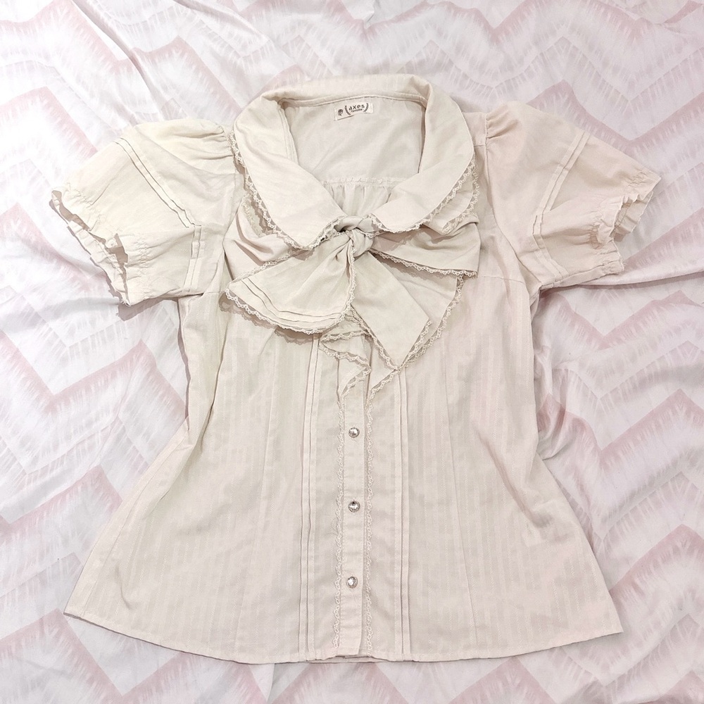 Axes Femme | Cream blouse with ribbon tie